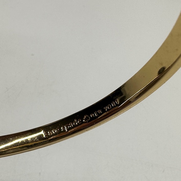 Kate Spade Take a Bow Bangle Bracelet Striped Navy Blue White 12K Gold Plated - Picture 7 of 8